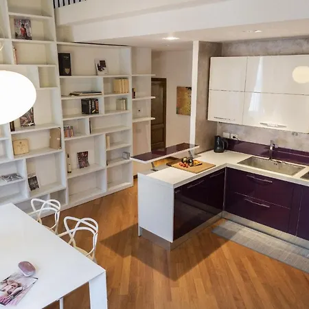 Bright Giglio Loft