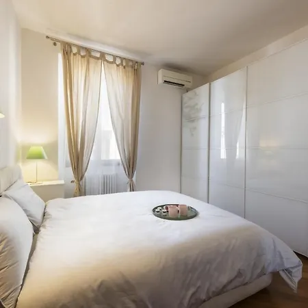 Bright Giglio Loft * Florence