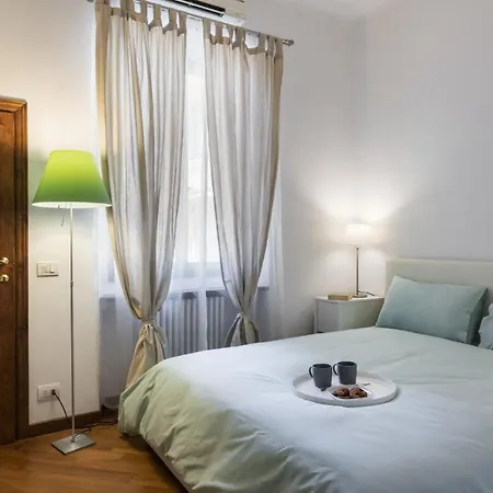 Apartment Bright Giglio Loft Florence