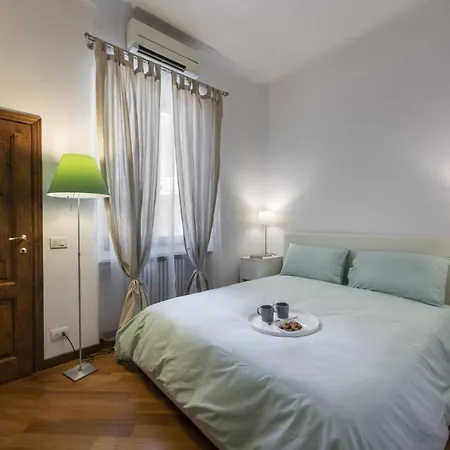Apartment Bright Giglio Loft Florence