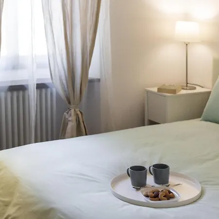 Bright Giglio Loft Apartment Florence